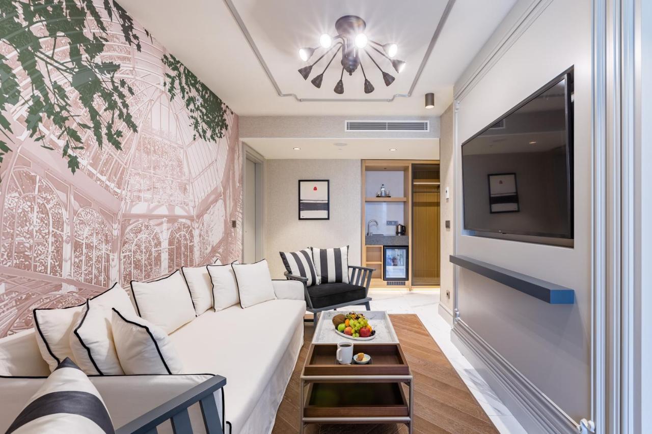 Stayso The House Hotel Istanbul Exterior photo A suite at the hotel
