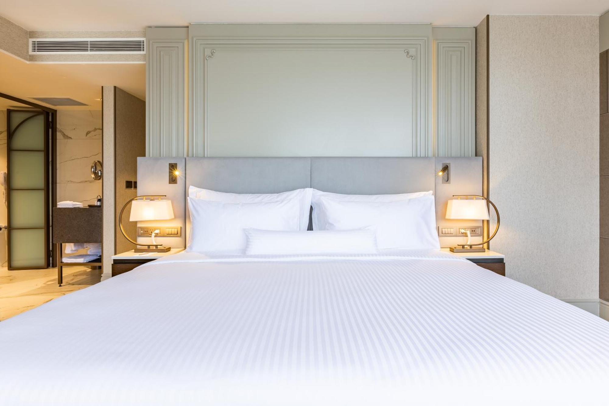 Stayso The House Hotel Istanbul Room photo A bedroom at the hotel