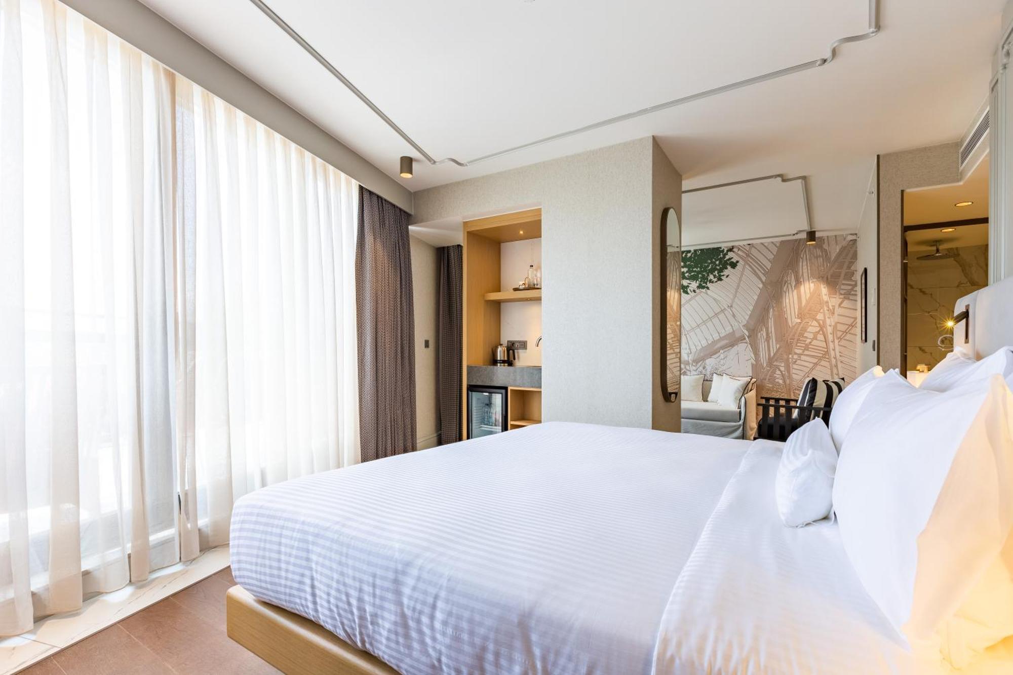 Stayso The House Hotel Istanbul Room photo Deluxe Room