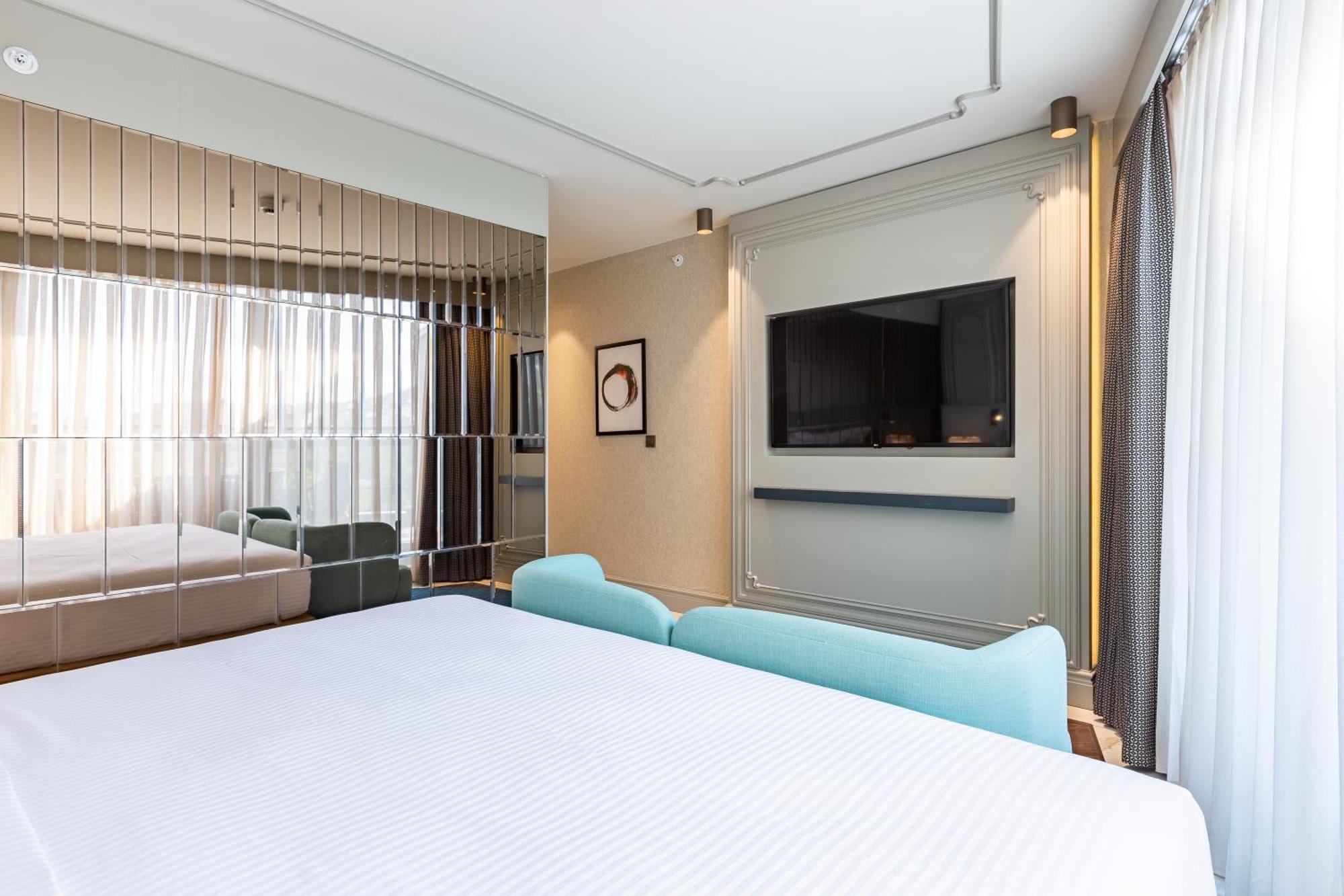 Stayso The House Hotel Istanbul Room photo A bedroom at the hotel